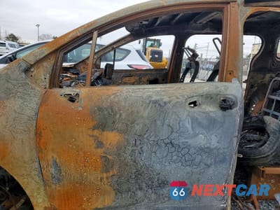 Zdjęcie 7 z 12 samochodu: 2022 TOYOTA SIENNA LE VIN:5TDKSKFC4NS071156 - miniatura