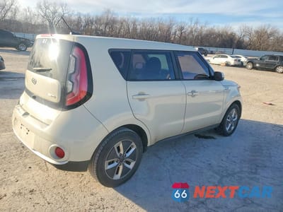 Trzecie zdjęcie samochodu z tyłu: 2017 KIA SOUL EV BASE VIN:KNDJP3AE5H7023014 - miniatura