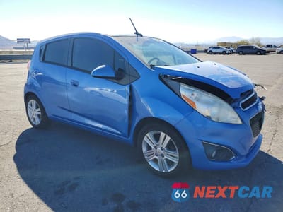 Czwarte zdjęcie samochodu z boku: 2014 CHEVROLET SPARK 1LT VIN:KL8CD6S96EC415578 - miniatura