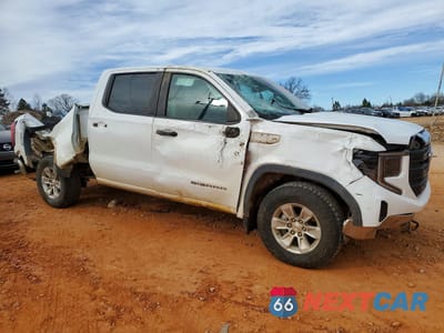 Czwarte zdjęcie samochodu z boku: 2022 GMC SIERRA K1500 VIN:3GTUUAED1NG541827 - miniatura