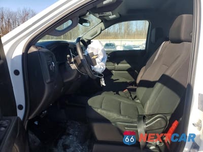 Zdjęcie 7 z 12 samochodu: 2024 CHEVROLET SILVERADO C1500 VIN:3GCNAAED0RG382981 - miniatura