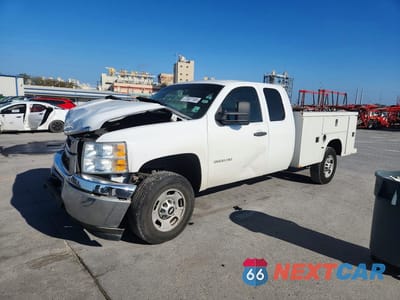 2013 CHEVROLET SILVERADO UTILITY / SERVICE TRUCK 1GB2CVCGXDZ255525 - główne zdjęcie licytacji z USA - miniatura