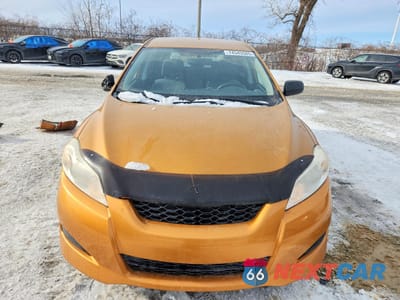 Piąte zdjęcie samochodu w środku: 2010 TOYOTA MATRIX VIN:2T1KU4EE3AC316136 - miniatura