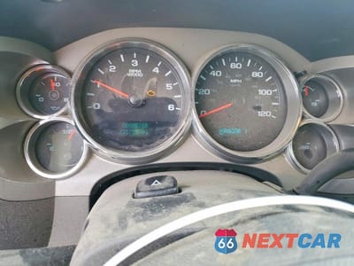 Zdjęcie 9 z 12 samochodu: 2013 CHEV SILVERADO K2500 HEAVY DUTY VIN:1GB1KVCG8DF181604 - miniatura