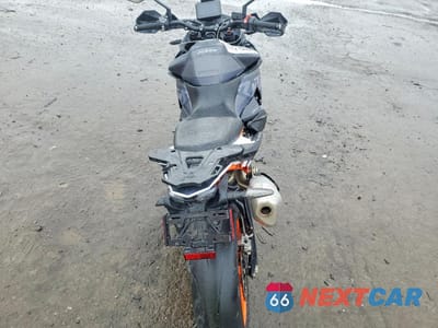 Zdjęcie 6 z 10 samochodu: 2024 KTM 890 ADVENTURE VIN:VBKTS6403RM879292 - miniatura