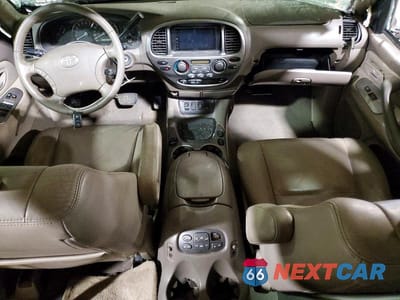 Zdjęcie 8 z 12 samochodu: 2007 TOYOTA SEQUOIA LIMITED VIN:5TDBT48A27S283450 - miniatura