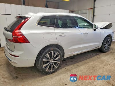 Trzecie zdjęcie samochodu z tyłu: 2022 VOLVO XC60 T8 RECHARGE INSCRIPTION EXPRESS VIN:YV4H60DZ5N1050272 - miniatura