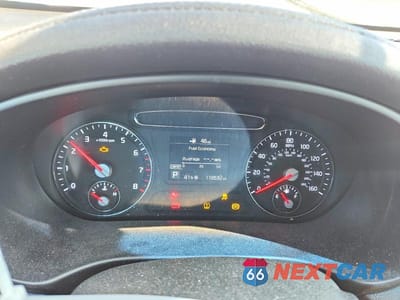 Zdjęcie 9 z 13 samochodu: 2019 KIA SORENTO LX VIN:5XYPG4A59KG558244 - miniatura