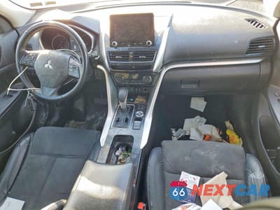 Zdjęcie 8 z 13 samochodu: 2023 MITSUBISHI ECLIPSE CROSS SE VIN:JA4ATWAAXPZ001131 - miniatura