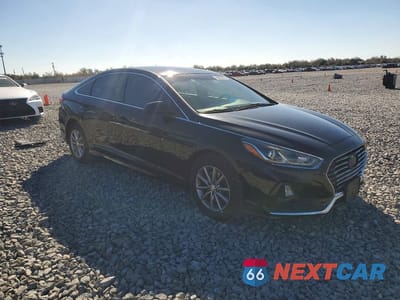 Czwarte zdjęcie samochodu z boku: 2019 HYUNDAI SONATA SE VIN:5NPE24AF7KH757400 - miniatura