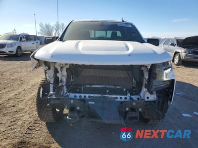 Piąte zdjęcie samochodu w środku: 2021 CHEVROLET SILVERADO K1500 RST VIN:1GCUYEET8MZ353839 - miniatura