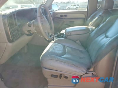 Zdjęcie 7 z 14 samochodu: 2005 GMC YUKON XL DENALI VIN:1GKFK66U35J145539 - miniatura