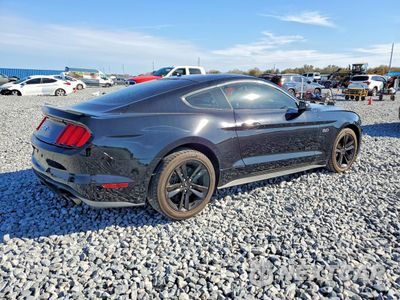 Trzecie zdjęcie samochodu z tyłu: 2020 FORD MUSTANG GT VIN:1FA6P8CF1L5103588 - miniatura