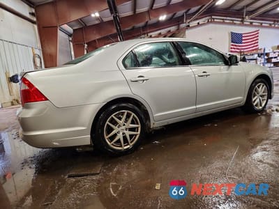 Trzecie zdjęcie samochodu z tyłu: 2010 FORD FUSION SEL VIN:3FAHP0JG1AR345040 - miniatura