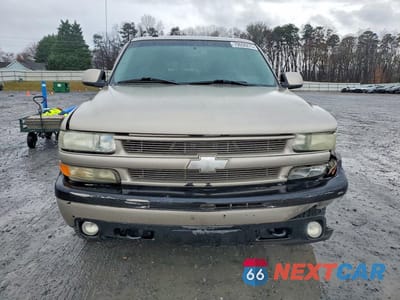 Piąte zdjęcie samochodu w środku: 2003 CHEVROLET SUBURBAN K1500 VIN:3GNFK16Z83G270357 - miniatura