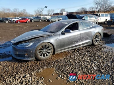 2019 TESLA MODEL S 5YJSA1E29KF300579 - główne zdjęcie licytacji z USA - miniatura