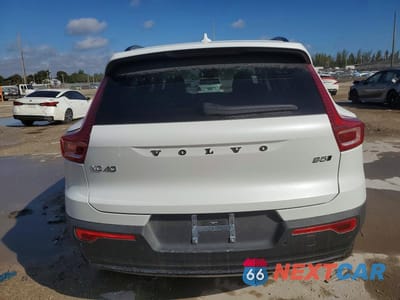 Zdjęcie 6 z 12 samochodu: 2026 VOLVO XC40 PLUS VIN:YV4L12UC0T2700326 - miniatura