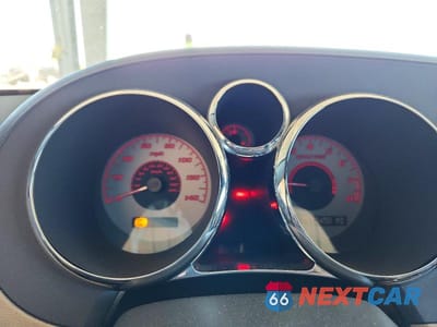 Zdjęcie 9 z 11 samochodu: 2006 PONTIAC SOLSTICE VIN:1G2MB35B66Y115742 - miniatura