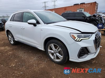 Czwarte zdjęcie samochodu z boku: 2020 AUDI Q3 PREMIUM PLUS S-LINE VIN:WA1EECF36L1039002 - miniatura