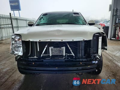 Piąte zdjęcie samochodu w środku: 2014 GMC YUKON XL DENALI VIN:1GKS2MEF7ER220976 - miniatura