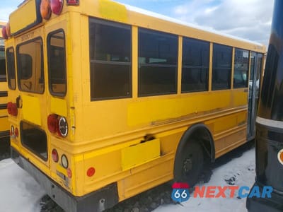 Czwarte zdjęcie samochodu z boku: 2009 CHEVROLET EXPRESS SCHOOL BUS VIN:1GBHG316391114296 - miniatura