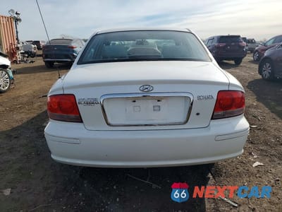 Zdjęcie 6 z 12 samochodu: 2005 HYUNDAI SONATA GL VIN:KMHWF25S15A119185 - miniatura