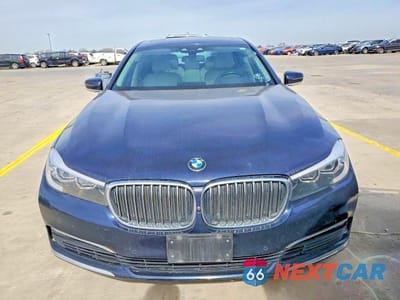 Piąte zdjęcie samochodu w środku: 2018 BMW 740 XE VIN:WBA7J2C52JB246288 - miniatura