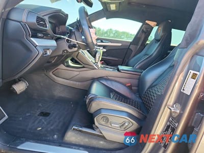 Zdjęcie 7 z 11 samochodu: 2021 LAMBORGHINI URUS VIN:ZPBUA1ZL1MLA11782 - miniatura