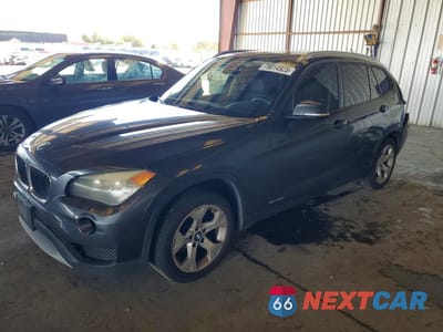 2013 BMW X1 SDRIVE28I WBAVM1C56DVW43191 - główne zdjęcie licytacji z USA - miniatura