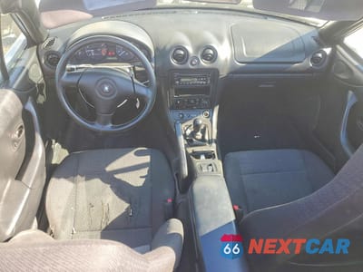 Zdjęcie 8 z 12 samochodu: 1999 MAZDA MX-5 MIATA VIN:JM1NB3530X0113851 - miniatura