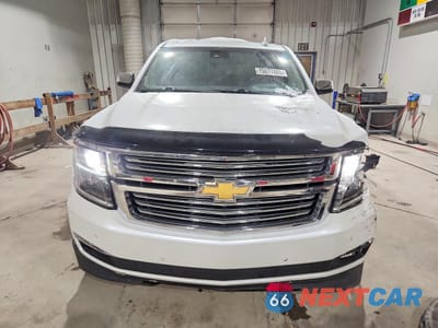 Piąte zdjęcie samochodu w środku: 2017 CHEVROLET SUBURBAN K1500 PREMIER VIN:1GNSKJKC0HR327898 - miniatura