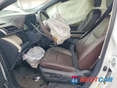 Zdjęcie 7 z 12 samochodu: 2022 TOYOTA SIENNA VIN:5TDESKFC5NS067856 - miniatura