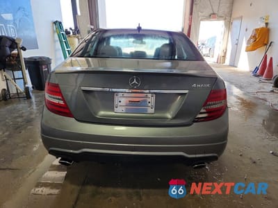 Zdjęcie 6 z 11 samochodu: 2014 MERCEDES-BENZ C 300 4MATIC VIN:WDDGF8AB4ER321592 - miniatura