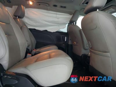 Zdjęcie 11 z 13 samochodu: 2019 TOYOTA SIENNA XLE VIN:5TDDZ3DC2KS225372 - miniatura