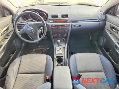Zdjęcie 8 z 12 samochodu: 2005 MAZDA 3 I VIN:JM1BK12F051290865 - miniatura