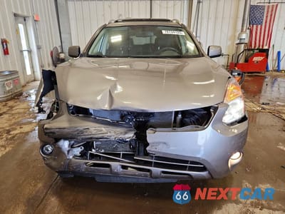 Piąte zdjęcie samochodu w środku: 2011 NISSAN ROGUE S VIN:JN8AS5MV1BW668346 - miniatura