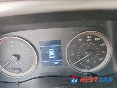 Zdjęcie 9 z 13 samochodu: 2019 HYUNDAI TUCSON SE VIN:KM8J2CA41KU978032 - miniatura