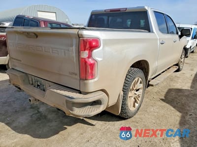 Trzecie zdjęcie samochodu z tyłu: 2020 CHEVROLET SILVERADO K1500 LTZ VIN:3GCUYGED3LG452345 - miniatura