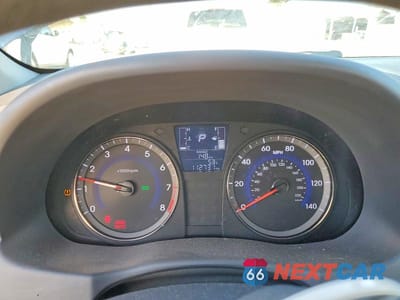 Zdjęcie 9 z 11 samochodu: 2017 HYUNDAI ACCENT SE VIN:KMHCT4AE2HU322127 - miniatura