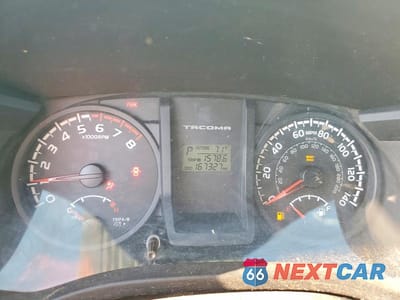 Zdjęcie 9 z 12 samochodu: 2016 TOYOTA TACOMA ACCESS CAB VIN:5TFRX5GN3GX072734 - miniatura