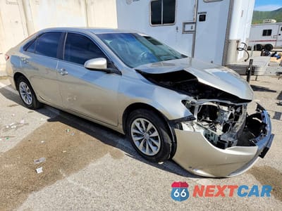 Czwarte zdjęcie samochodu z boku: 2017 TOYOTA CAMRY LE VIN:4T1BF1FK7HU709045 - miniatura