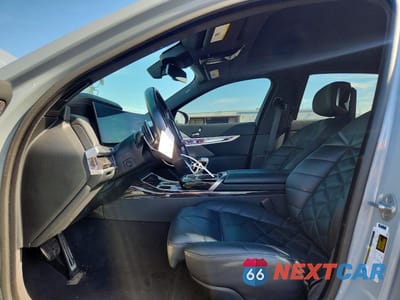 Zdjęcie 7 z 12 samochodu: 2024 BMW 740 I VIN:WBA23EH02RCT01525 - miniatura