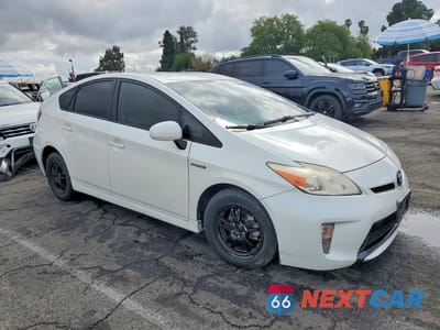 Czwarte zdjęcie samochodu z boku: 2015 TOYOTA PRIUS VIN:JTDKN3DU4F0425044 - miniatura