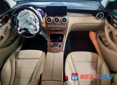 Zdjęcie 8 z 12 samochodu: 2021 MERCEDES-BENZ GLC 300 4MATIC VIN:W1N0G8EB2MF881414 - miniatura