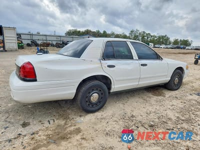 Trzecie zdjęcie samochodu z tyłu: 2003 FORD CROWN VICTORIA POLICE INTERCEPTOR VIN:2FAFP71WX3X174574 - miniatura