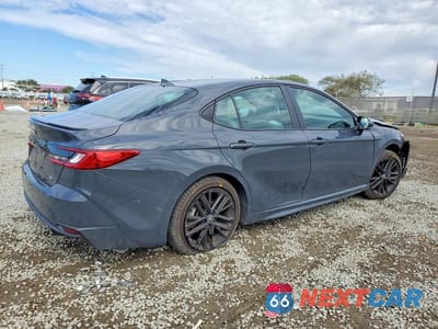 Trzecie zdjęcie samochodu z tyłu: 2025 TOYOTA CAMRY SE VIN:4T1DAACK3SU116527 - miniatura