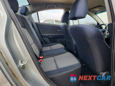 Zdjęcie 10 z 12 samochodu: 2005 MAZDA 3 I VIN:JM1BK12F051290865 - miniatura