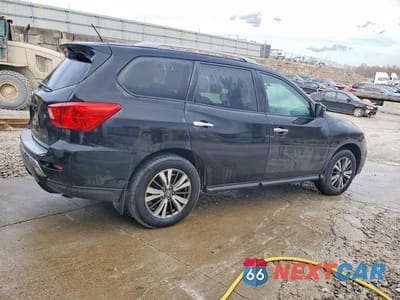 Trzecie zdjęcie samochodu z tyłu: 2017 NISSAN PATHFINDER S VIN:5N1DR2MM5HC640338 - miniatura