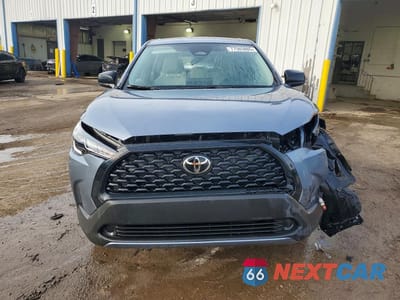 Piąte zdjęcie samochodu w środku: 2025 TOYOTA COROLLA CROSS L VIN:7MUAAAAG8SV125398 - miniatura