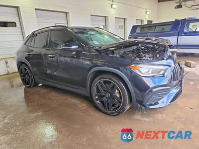 Czwarte zdjęcie samochodu z boku: 2021 MERCEDES-BENZ GLA 35 AMG VIN:W1N4N5BB1MJ241931 - miniatura